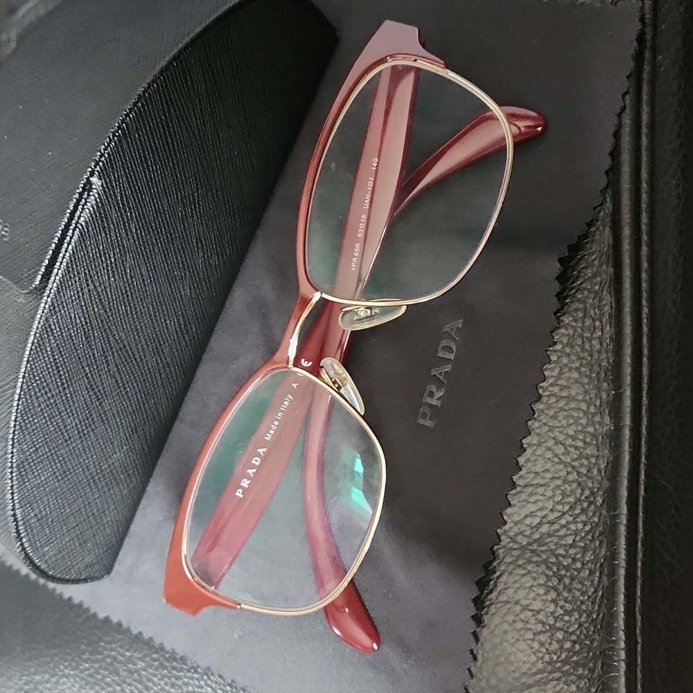 Prada eyeglasses - Picture 2 of 7